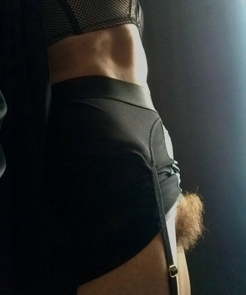 У тебя есть возможность окунуться со мной в мир страсти и наслаждения. 💋😈
Я открыта для разных экспериментов и готова реализовать твои самые изысканные фантазии. Мои нежные руки и искусные движения не оставят тебя равнодушным. 😘💦
У меня есть множество положительных отзывов от довольных клиентов, которые оценивают мои услуги на высшем уровне. 💯🔥
Обещаю, что проведенное со мной время останется в твоей памяти надолго. 🕰💫
В моем арсенале есть фото, чтобы ты мог увидеть, насколько я привлекательна. 📸💄
Набери меня и ты узнаешь, что такое настоящий экстаз. Жду тебя в Москве! 📞🏙💥 София